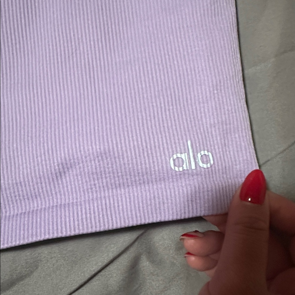 Alo shorts - Picture 4 of 5